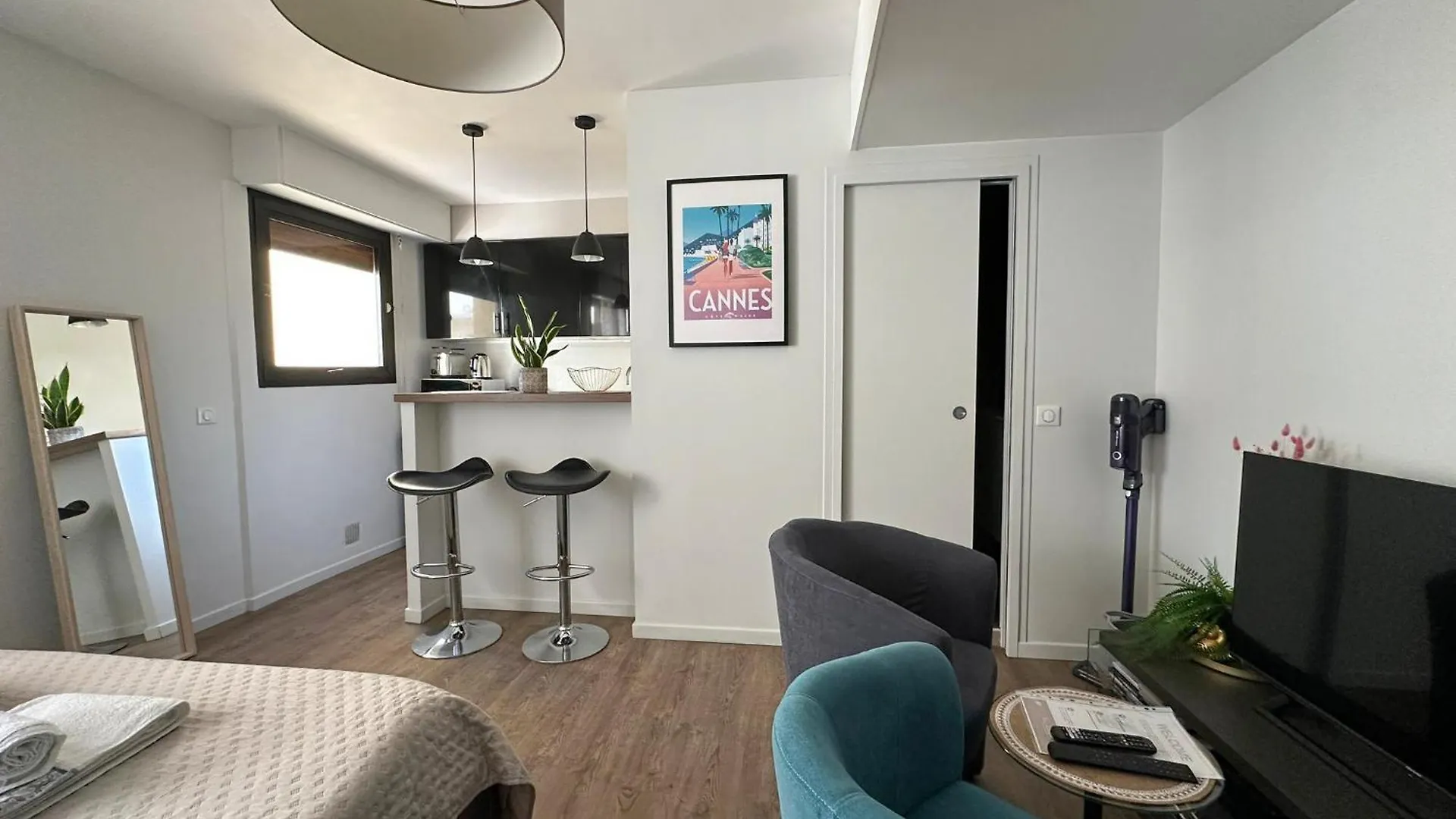 Un Ete A Cannes, Studio Cosy A 10' De La Croisette