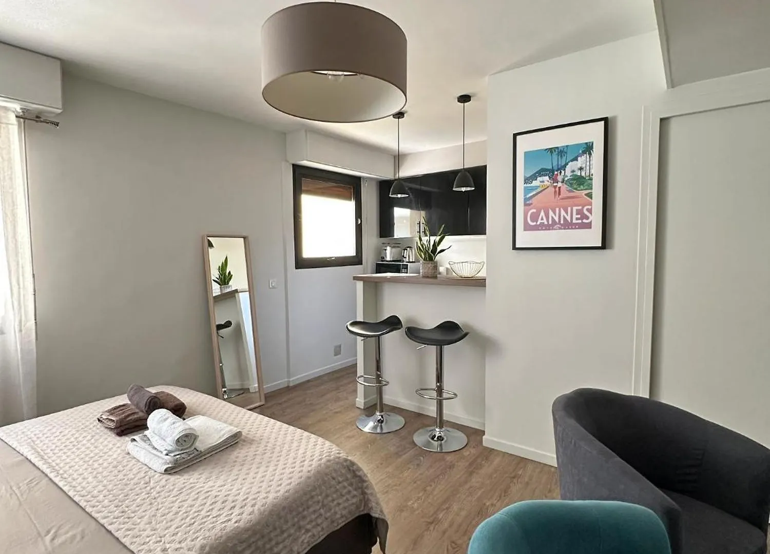 Un Ete A Cannes, Studio Cosy A 10' De La Croisette